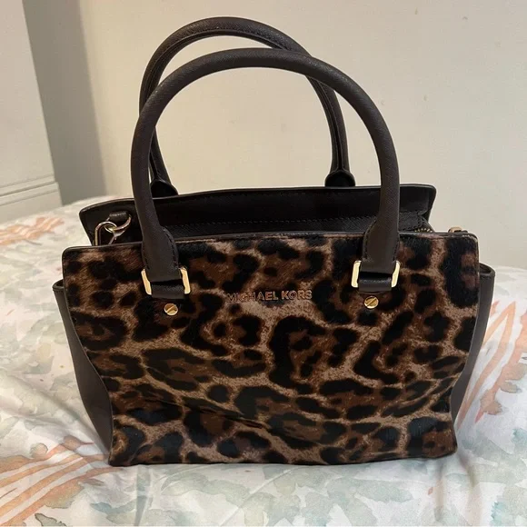 michael kors bag - Picture 2 of 6